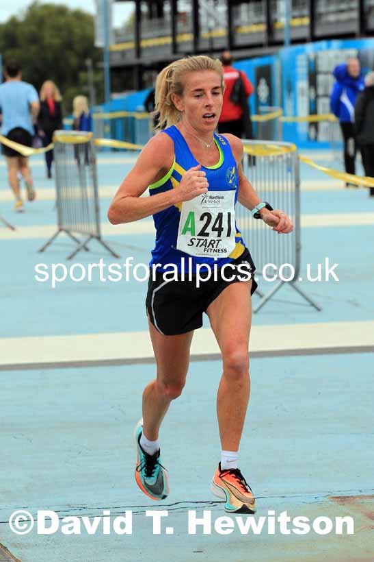 Senior womens 4 Stage Relay, 2022 Northern Road Relays, SportsCity, Manchester. Photo: David T. Hewitson/Sports for All Pics